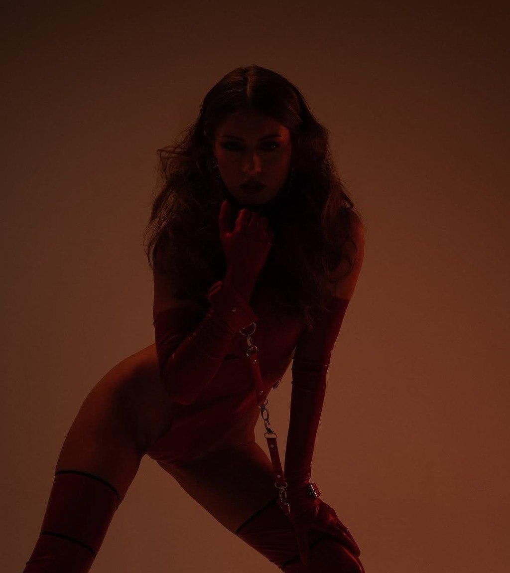 Катя привлекальеная девушка из Шахтёрска цена от 6000 руб