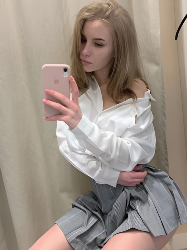 Галина привлекательная девушка из Шахтёрска цена от 5000 руб