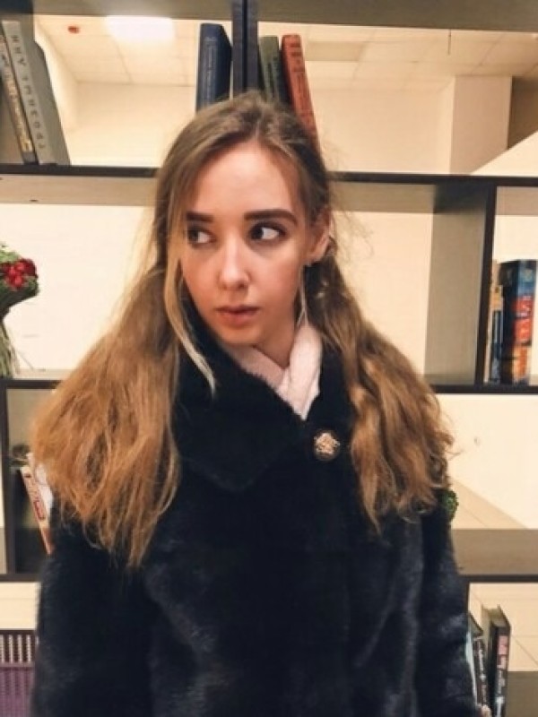 Пелагея привлекательная девушка из Шахтёрска цена от 3500 руб