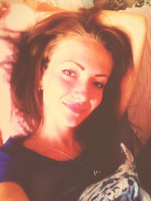 Софья привлекательная девушка из Шахтёрска цена от 3000 руб