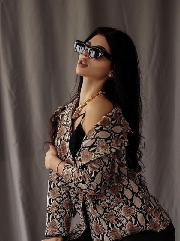 Анжела привлекательная девушка из Шахтёрска цена от 3500 руб